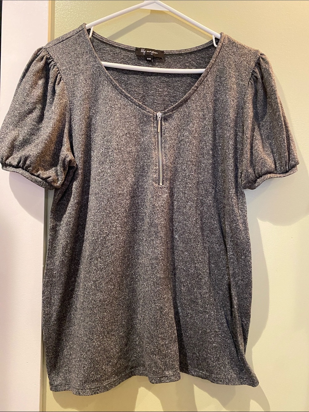 Women's Heather Gray Puff Sleeve Zip-Front Top size M